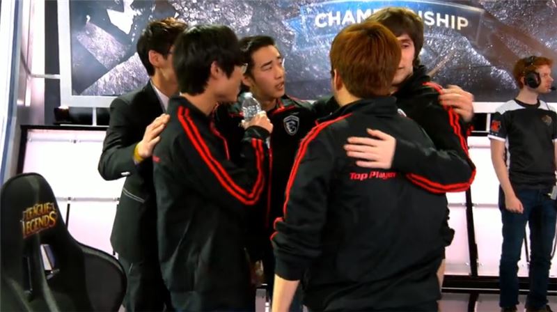 TDK가 윈터폭스를 제압하고 북미 LCS 서머 본선에 올랐다.(사진=트위치 생중계 캡처)