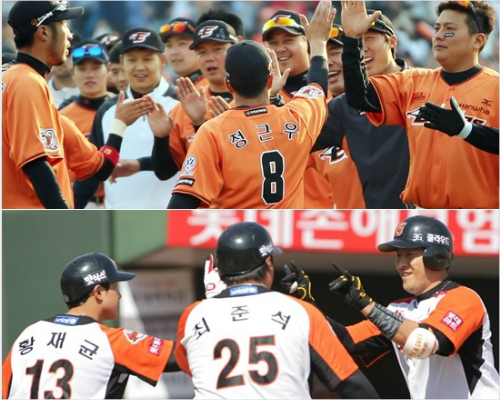 '좋았어!'한화선수들이26일SK와홈경기에서이긴뒤하이파이브를하는모습(위)과롯데강민호가26일삼성전에서3점홈런을날린뒤동료들의축하를받는모습.(대전,부산=한화,롯데)