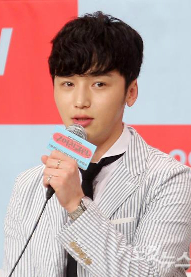 배우변요한이30일오후서울영등포타임스퀘어에서열린tvN금토드라마'구여친클럽'제작발표회에서인사말을하고있다.(사진=박종민기자)