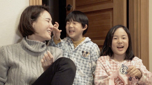 왼쪽부터고신해철의아내윤원희(39)씨,아들동원군,딸지유양(사진=MBC제공)