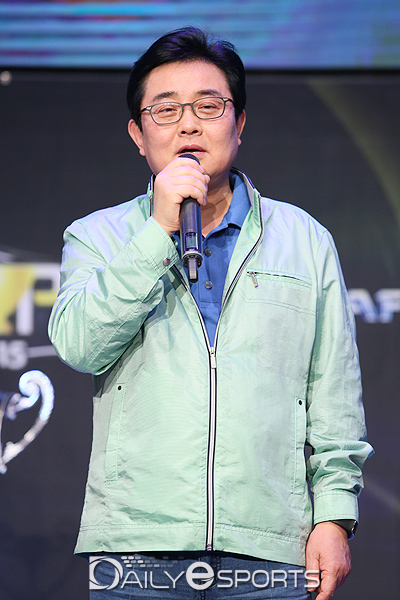 국제e스포츠연맹 회장과 한국e스포츠협회 명예 회장을 맡고 있는 새정치민주연합 전병헌 의원.