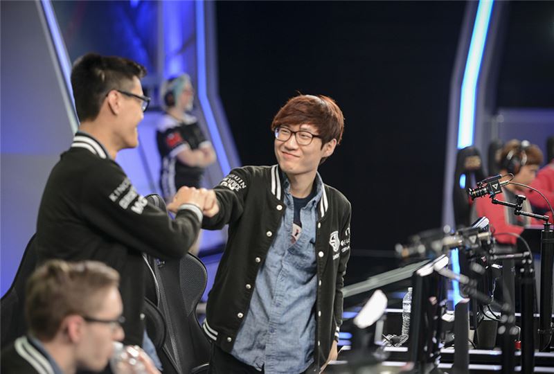 TSM의 서포터 'Lustboy' 함장식.(사진=라이엇게임즈 코리아 홈페이지 발췌)