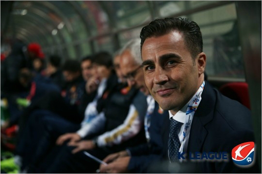 세계적인스타플레이어출신파비오칸나바로광저우에버그란데감독은2015아시아축구연맹(AFC)챔피언스리그조별예선을통해호주와일본은각각체격조건과기술이뛰어나다고분석하며그중에서도정신력이가장앞서는한국을상대하는것이가장어려웠다고평가했다.(자료사진=한국프로축구연맹)