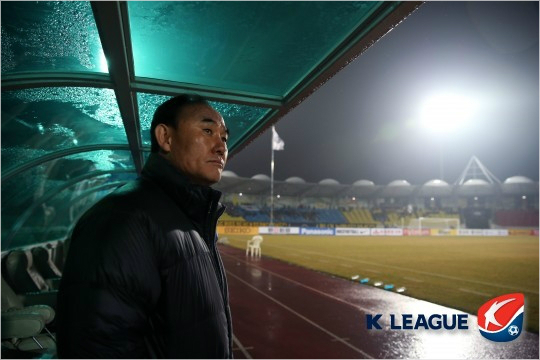 성남FC는객관적인전력의열세에도불구하고김학범감독의지도와함께K리그시민구단최초로아시아축구연맹(AFC)챔피언스리그16강진출의새역사를썼다.(자료사진=한국프로축구연맹)