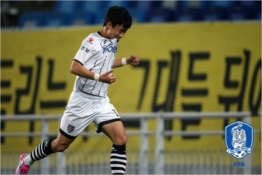 전남드래곤즈는후반교체투입한2년차안용우의활약을앞세워승부차기끝에수원삼성을꺾고FA컵16강에진출했다.(자료사진=대한축구협회)