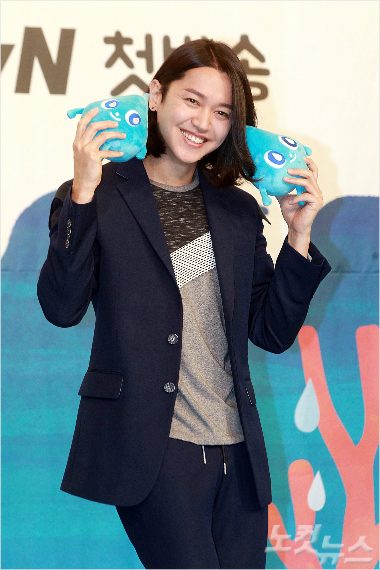 14일오후영등포타임스퀘어에서열린tvN'촉촉한오빠들'제작발표회에강균성이포즈를취하고있다.(사진=윤창원기자)