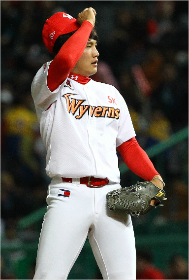 "SK차기마무리가될겁니다."1군데뷔전후당찬목표를밝힌서진용.(자료사진=SK와이번스)