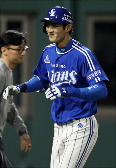 '다른팀도긴장하세요'삼성구자욱은올시즌신인왕이유력한행보를보이고팀뿐만아니라상대팀까지긴장시키고있다.(자료사진=삼성)