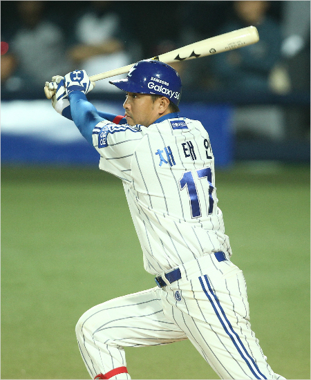 '자욱이한테뺏길라'부상복귀이후4할대후반타율로맹활약중인삼성채태인.(자료사진=삼성)