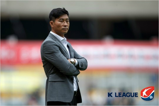 올시즌인천의지휘봉을잡고'늑대축구'를표방한김도훈감독은시즌초반고전했지만최근3연승으로어느새리그중위권까지순위를끌어올렸다.(자료사진=한국프로축구연맹)