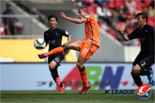 월드컵 예선 앞둔 슈틸리케는 왜 아시안컵을 떠올렸나