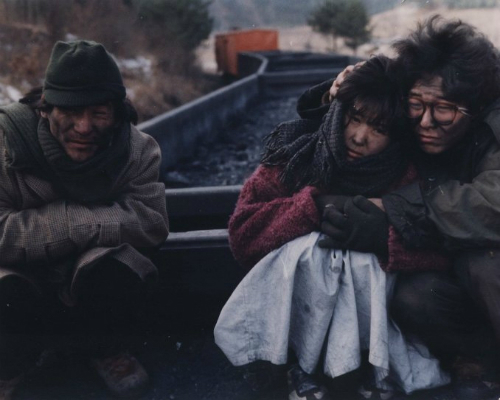 배창호감독이연출한영화'고래사냥'(1984)의한장면