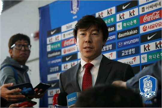 신태용올림픽축구대표팀감독은프랑스,튀니지와원정평가전을통해유럽에서활약하는선수들의경기력을확인하는동시에K리거와대학생선수들의경쟁력을점검한다는계획이다.(자료사진=대한축구협회)