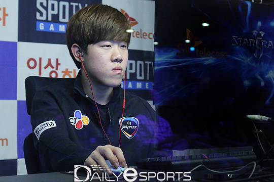 '하루 2승' CJ 한지원, 13승으로 다승 공동 선두