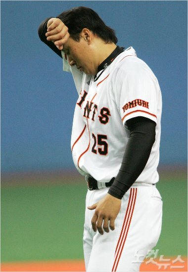 '이겨냈기에국민타자다'요미우리등힘겨운일본생활을이겨내고부활한이승엽.(자료사진)