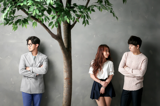 어반자카파.(왼쪽부터)박용인,조혀아,권순일(사진=플럭서스뮤지제공)
