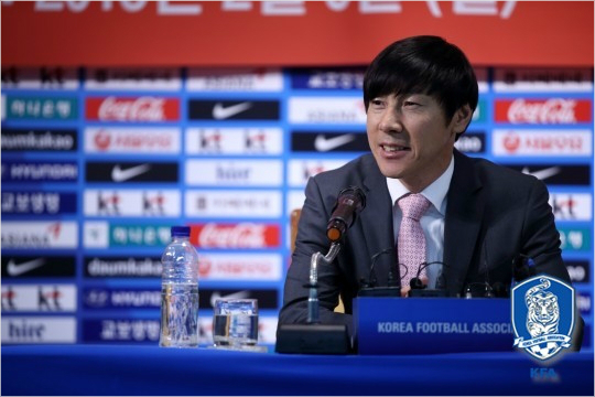 신태용감독이이끄는올림픽축구대표팀은지난달동남아원정2연전에이어프랑스,튀니지와원정평가전에서도1승1무를거둬4경기연속무패행진으로자신감을쌓았다.(자료사진=대한축구협회)