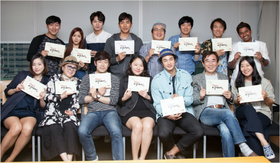 tvN'막돼먹은영애씨'출연진과제작진.(CJE&M제공)