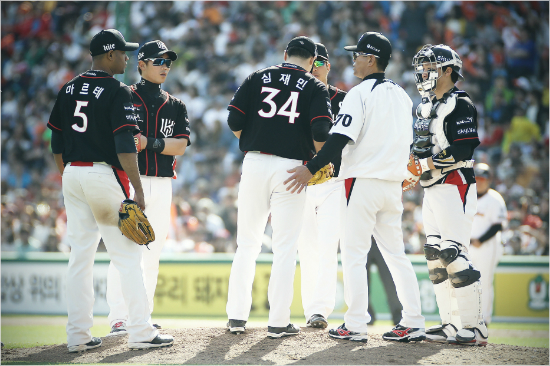 4~5월악몽을씻고6월부터하나의팀으로변해가고있는케이티.(자료사진=케이티위즈)