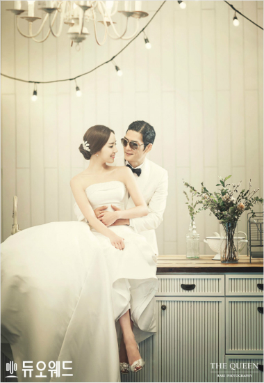god박준형과예비신부의모습.(싸이더스HQ제공)