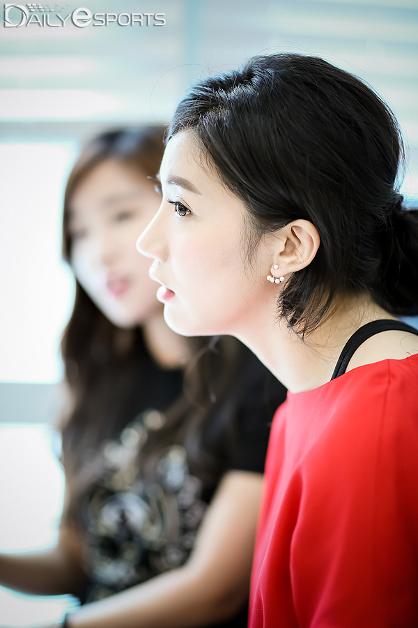 오랜만에 팬들 앞에 선 김진유.