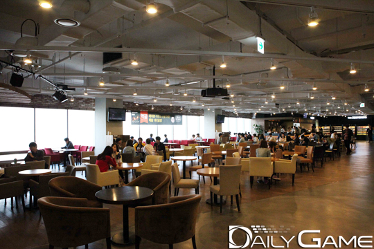 탁 트인 시야, 공간은 'ㅋㅋ다방'만의 매력!