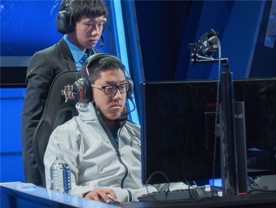 TSM 데뷔전서 승리를 거둔 원거리 딜러 'KEITH' 유리 쥬.(사진=더스코어이스포츠닷컴 발췌)