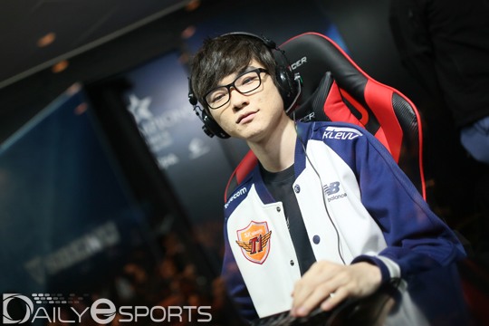 SKT '페이커' 이상혁, 강타 이즈리얼 꺼낼까