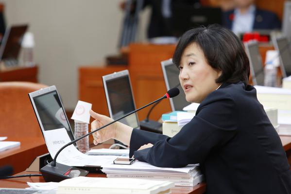 ▲원내대표역임한박영선새정치민주연합의원(사진=의원실)