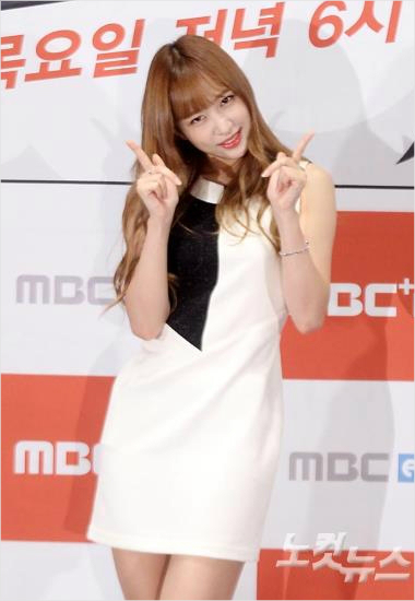 그룹EXID(이엑스아이디)의멤버하니가9일오후서울여의도CGV에서열린MBC에브리원'EXID의쇼타임'제작발표회에서포토타임을갖고있다.사진=박종민기자