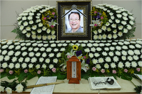 지난9일심장마비로별세한故(고)DJ김광한씨의빈소가10일서울삼육의료원추모관203호에마련됐다.향년69세.발인은11일오전10시.(사진공동취재단)