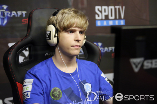 김도우와 정윤종을 격파하고 8강에 오른 리퀴드 소속 'Snute' 옌스 아스가르드.