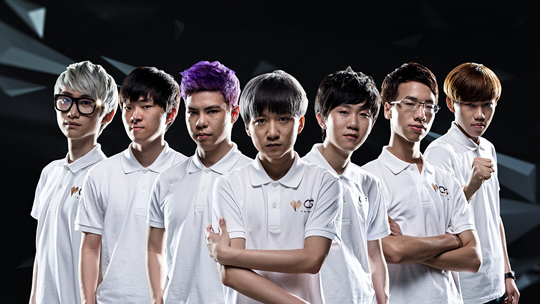 LPL 2위를 달리고 있는 Qiao Gu. 가장 왼쪽이 '도인비' 김태상.(사진=e스포츠피디아 발췌)