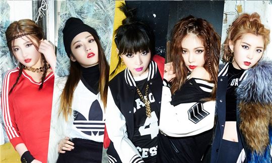 8월 15일(토)에는 인기 걸그룹 포미닛이 함께 한다.