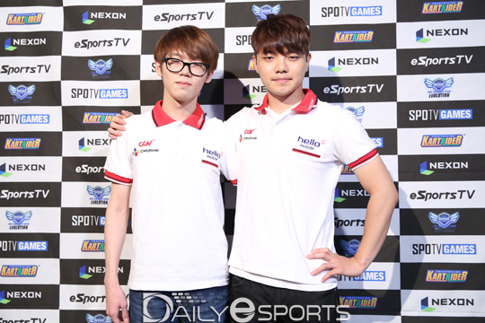 CJ 레이싱 이재인(왼쪽)과 김동은 감독.