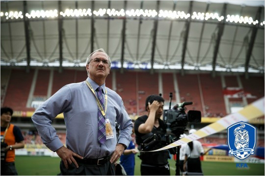 A매치경험이부족한신예들을대거대표팀에불러들인슈틸리케감독은동아시안컵을1승2무의무패로마쳐성공적인실험을마쳤다.(자료사진=대한축구협회)