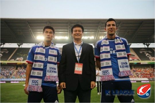 측면은물론,쉐도우스트라이커까지소화하는멀티플레이어조찬호는불가리아국가대표공격수일리안과함께후반기에선두전북을맹추격하는수원삼성의큰기대를받았다.(자료사진=한국프로축구연맹)