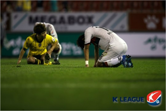 '제철가형제'포항스틸러스와전남드래곤즈의올시즌세번째K리그클래식맞대결은치열한경기속에2경기연속0-0무승부로끝났다.(자료사진=한국프로축구연맹)
