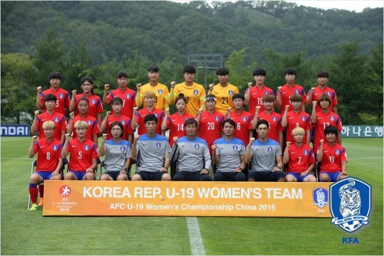 정성천감독이이끄는한국19세이하(U-19)축구대표팀은26일중국장쑤성난징에서열린일본과2015아시아축구연맹(AFC)여자U-19챔피언십준결승에서0-1로분패했다.한국은중국-북한의패자와3~4위전에서U-20월드컵출전권획득의마지막기회를노린다.(자료사진=대한축구협회)