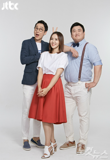 (왼쪽부터)JTBC'내나이가어때서'MC이휘재,박지윤,김준현.(사진=JTBC제공)