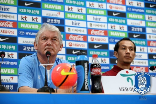 잉글랜드출신의스티븐다비라오스감독은한국이확실한지원속에아시아최강으로발전했다면서잉글랜드와독일,스페인등유럽의축구강국과도어깨를나란히할수준이라고평가했다.(자료사진=대한축구협회)