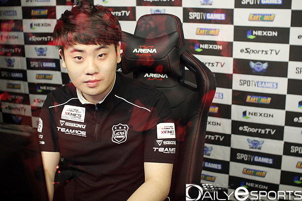 아이템전 '신' 이은택, 카메라와 아이컨택 중!