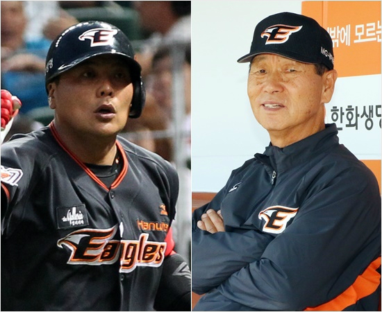 '이제감잡았구나'최근심신이지친데다손목통증까지도지며부진에빠졌던한화주장김태균(왼쪽)은지난10일김성근감독의지도이후13일롯데전에서부활기미를보였다.(자료사진=한화)