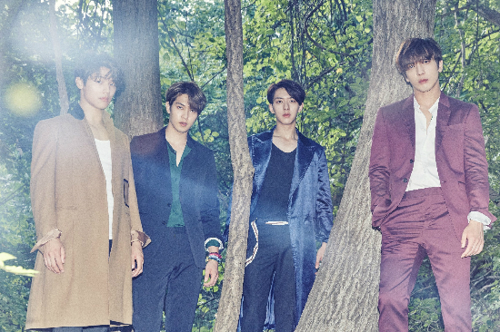 씨엔블루, 진화한 아이돌 밴드의 당찬 외침 '투게더'