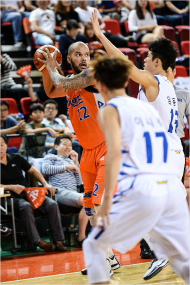 전자랜드의안드레스미스(사진제공/KBL)