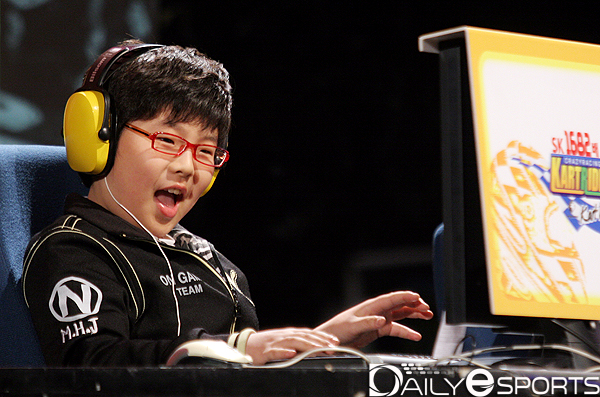 경쾌한 미소의 문호준!