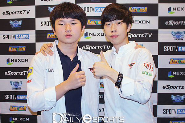 유베이스 알스타즈 이다빈(왼쪽)과 박준혁.