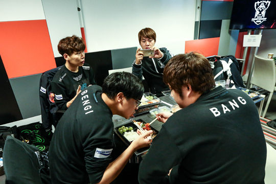 SKT vs EDG 미리보는 결승전? 롤드컵 16강 3일차 현장스케치