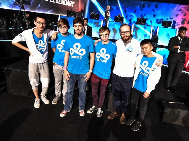 C조에서 모두의 예상을 깨고 3전 전승을 달성한 클라우드 나인.