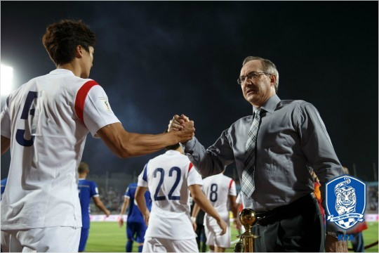 한국축구는울리슈틸리케감독이승점6점짜리경기라고표현했던쿠웨이트와2018러시아월드컵2차예선G조4차전의1-0승리로사실상조1위와함께최종예선진출을눈앞에뒀다.(자료사진=대한축구협회)